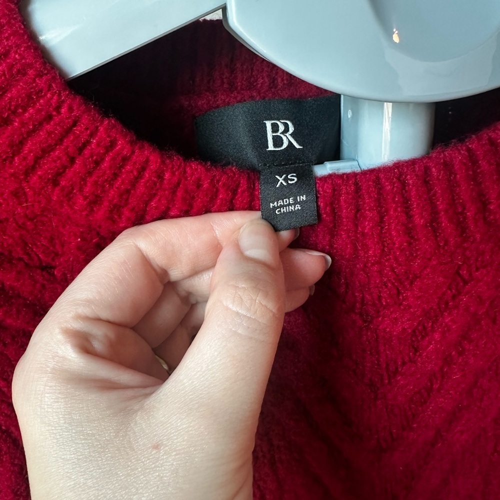 Banana Republic Red Cashmere Blend Sweater XS Oversized Cable Knit Romantic Soft - Picture 4 of 6
